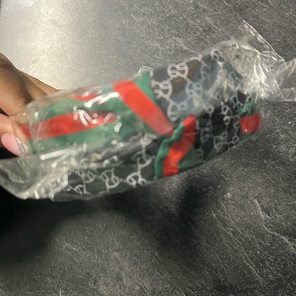 Black Fashion Headband (1) - Picture 4 of 4